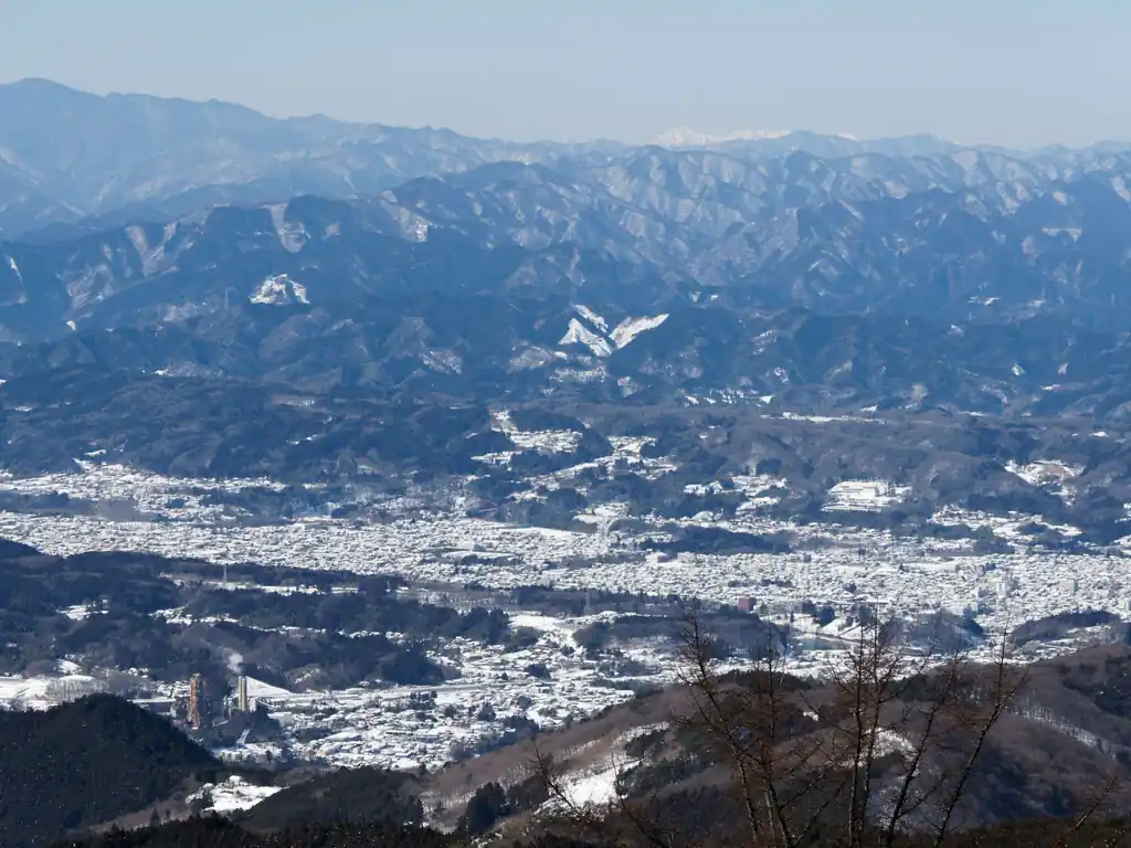 秩父市街も雪で真っ白ですね。