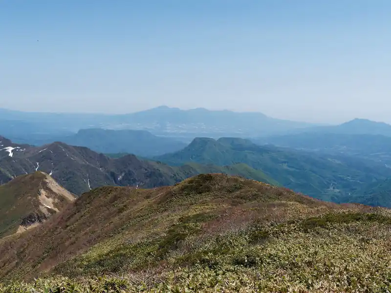 奥のうっすら見えている山が赤城山だっけな…。このあたりは登ったことがないから山座同定全く出来ないんですよね～