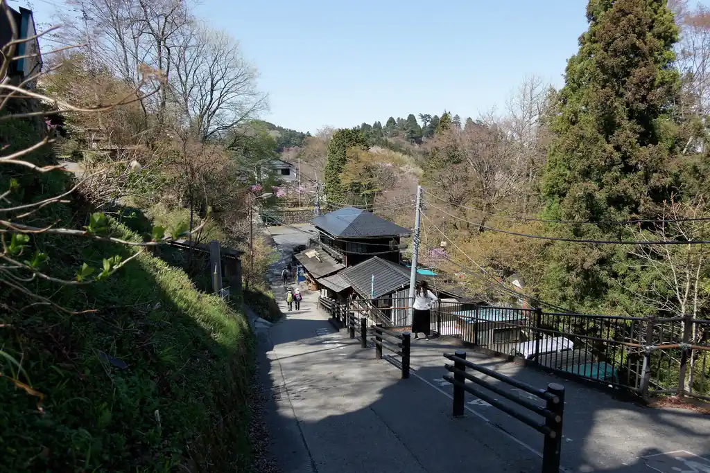 ケーブルカー駅へ向かいます。