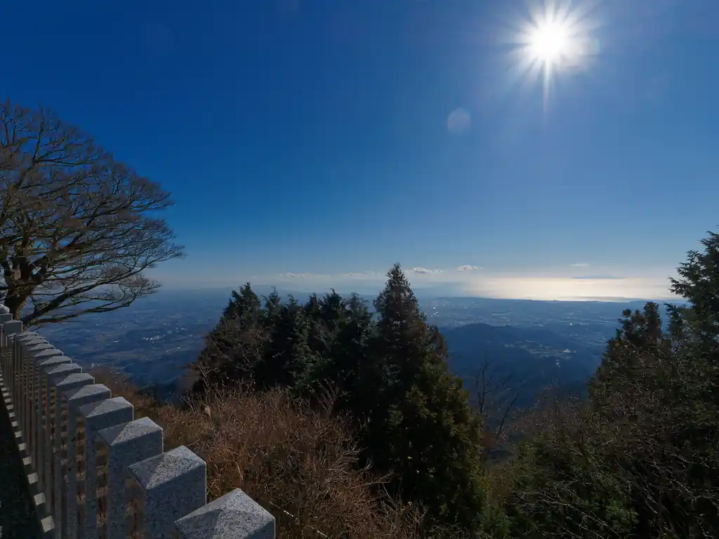 微妙に木が邪魔だけど、良い景色だ。