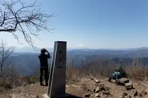 鋸尾根から大岳山、御岳山、御嶽山駅を歩く