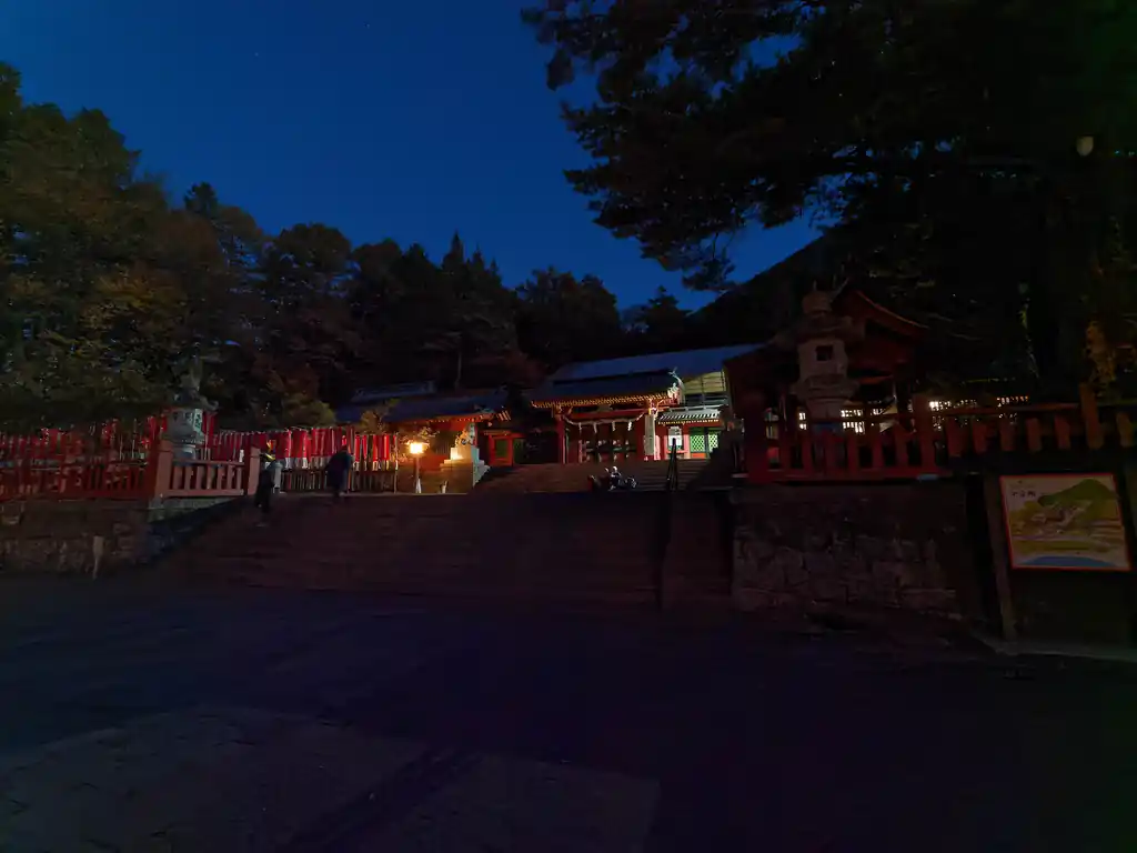 しかし寒い。この待ち時間が一番着こんでいました。