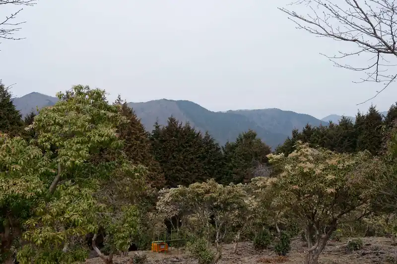 こっちは檜岳のほうかな。