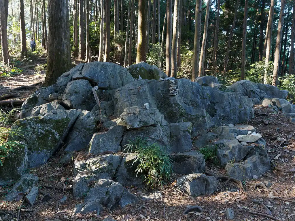 白石岩