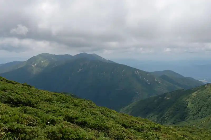こちらは大峠から続く流石山、大倉山方面。