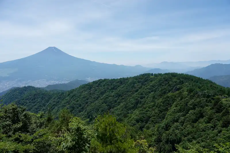 木無山と富士山。