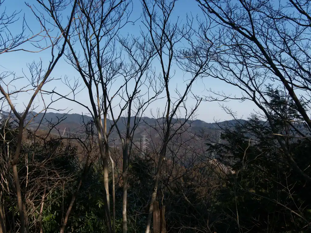 西武線北側の稜線が見えます。