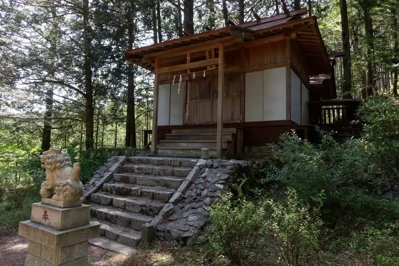 羽黒三田神社に到着。