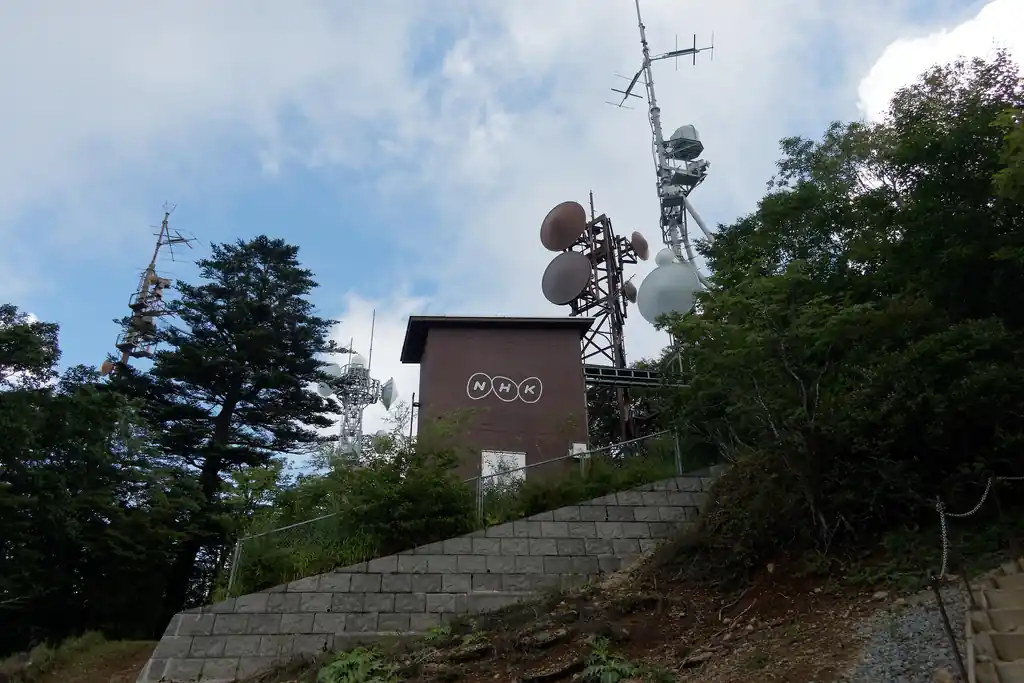 NHKのアンテナらしい。