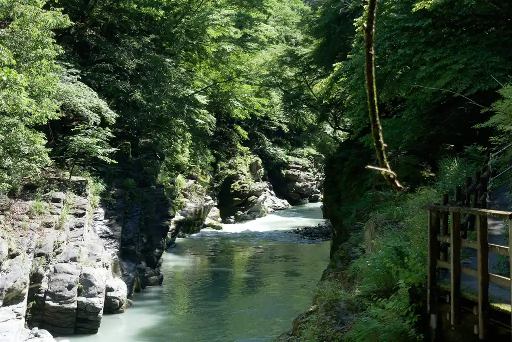 ここだけ切り取ると宮崎県の高千穂峡みたいですよね。っていっても思ったのは俺だけか。