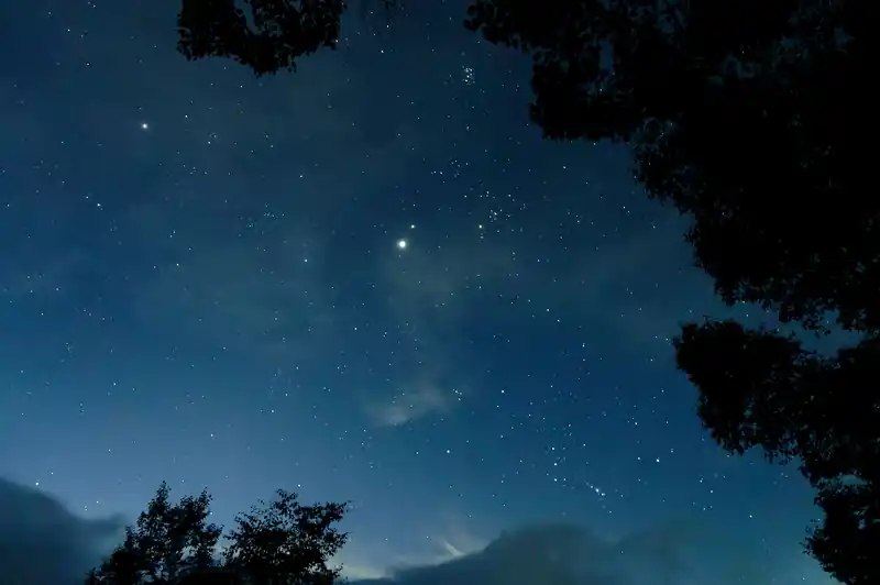 ふと空を見上げると星がよく見える。
さすが標高2000m超えだ。