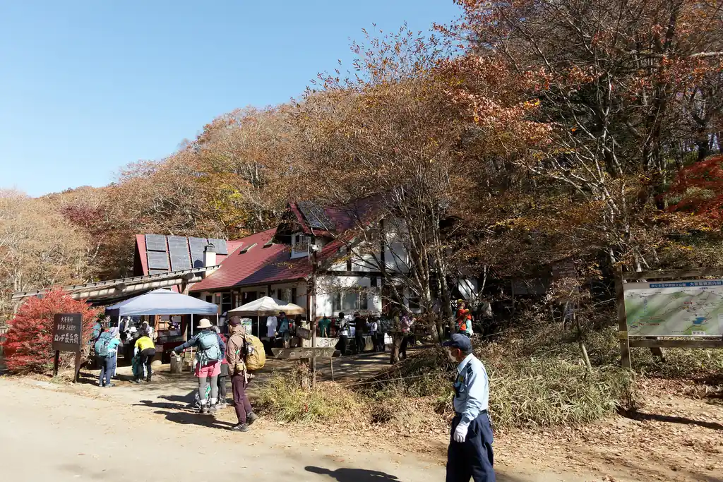 ロッジ長兵衛には大勢の登山者がいた。さぞ忙しかったのではないかと思う。