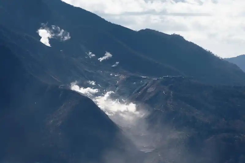 大涌谷アップで…