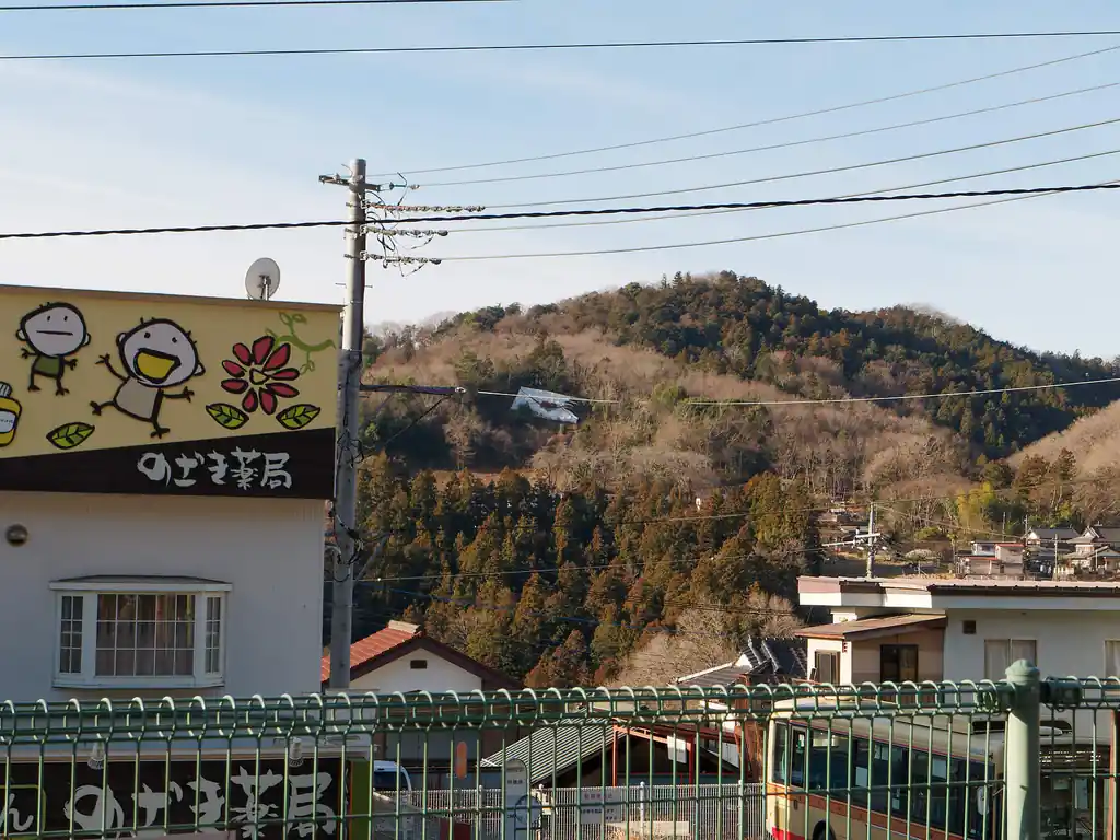 藤野駅から見えるあのラブレター。以前から気になっていたが、あれも藤野芸術の道の芸術品の一部となっている。