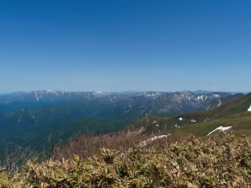 こちらは八海山とか尾瀬の方。右側がたぶん尾瀬。