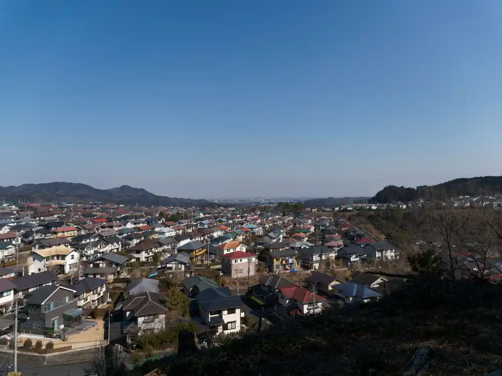 景色良いです。まあ見えるのは整然と並んだ住宅ばっかりだけど。