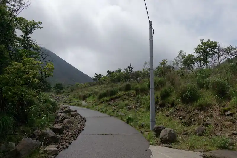 しばらく舗装路。正直ちょっとつまらないです。