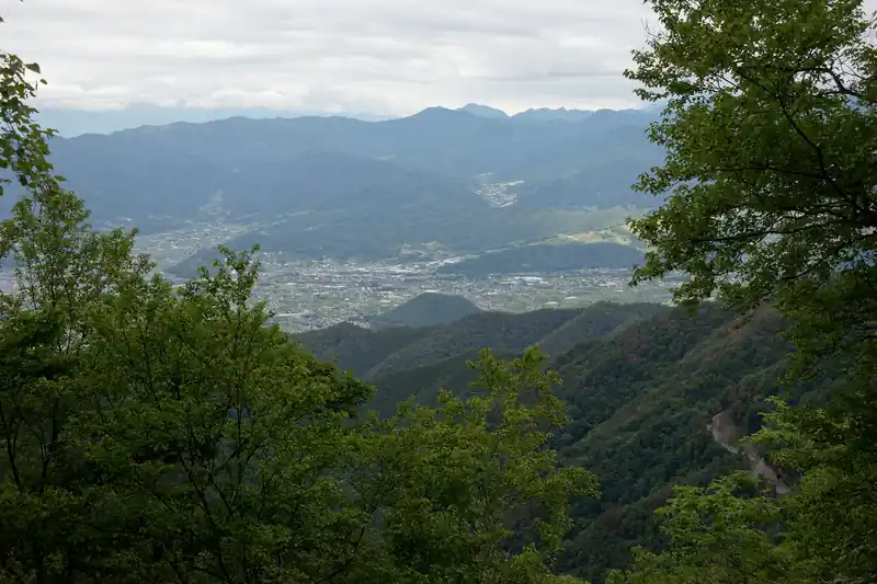 この舗装路の道、道中眺めの良いところがチラホラ。
