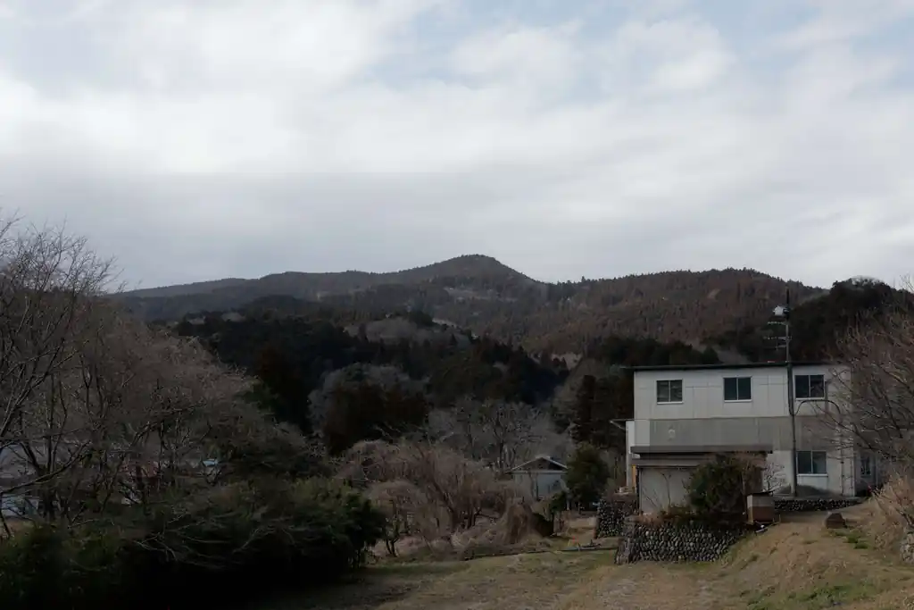 たぶん奥のピーク、あれが都幾山かなあ。