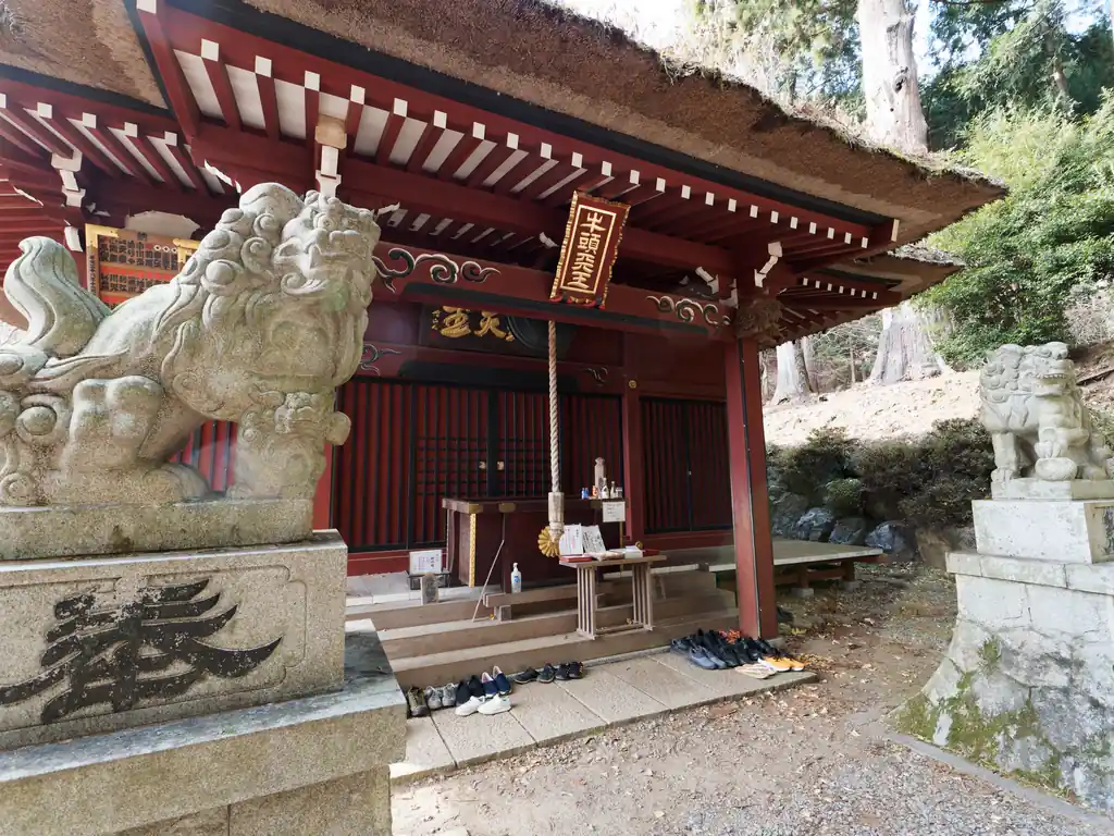 早速参拝する。本日3回目の参拝。

竹寺は参拝者が多く、コーヒーの露店も出ていたりしていた。
