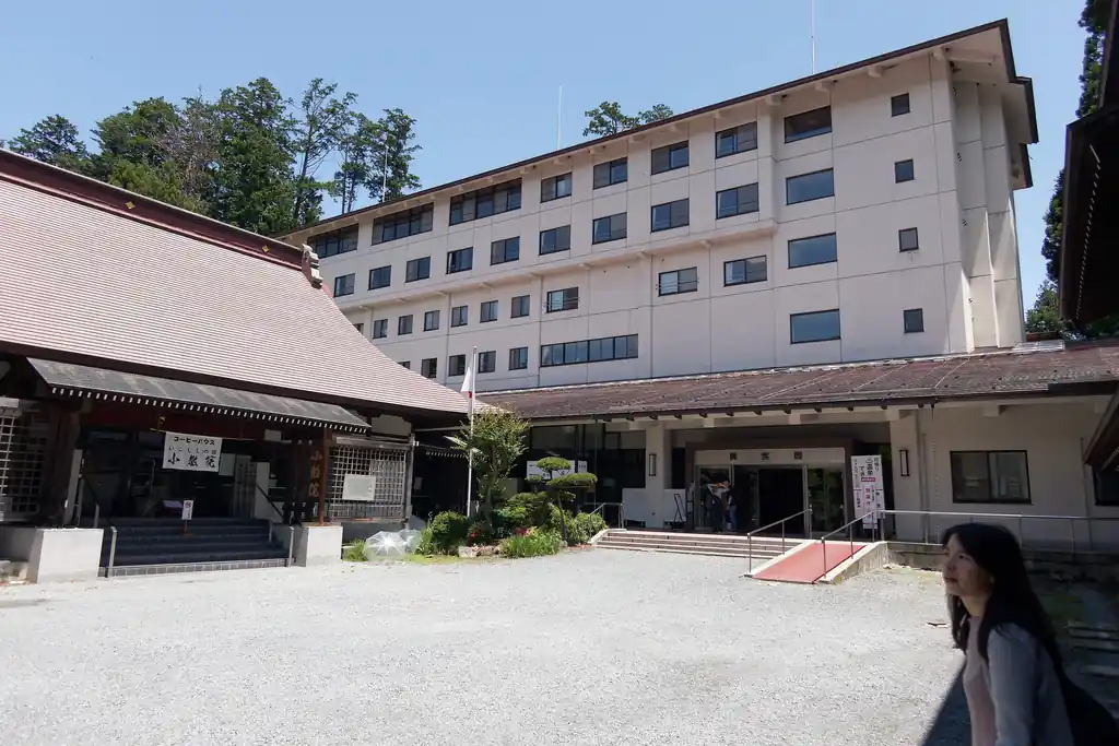 興雲閣。日帰り入浴はやっていない模様。一度泊まってみたいところではある。