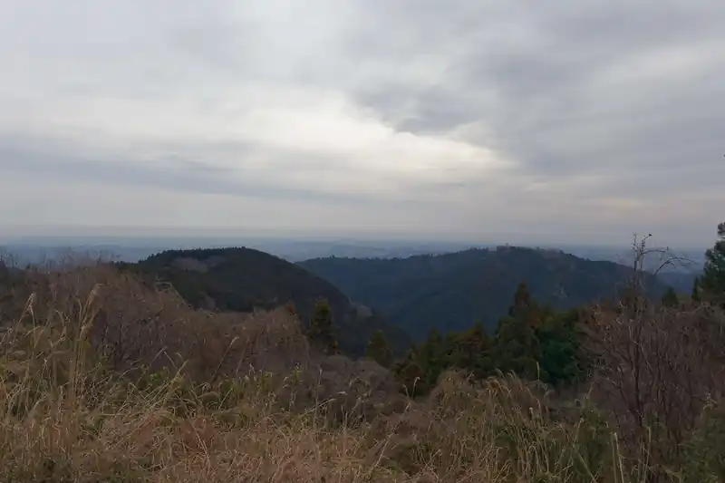 茶屋から見渡す景色も今日はイマイチ。