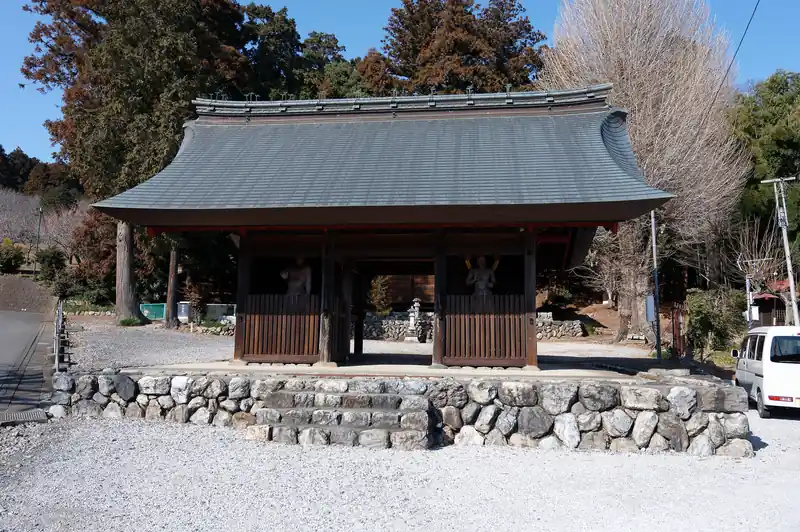 これも安楽寺の一部なのかな。