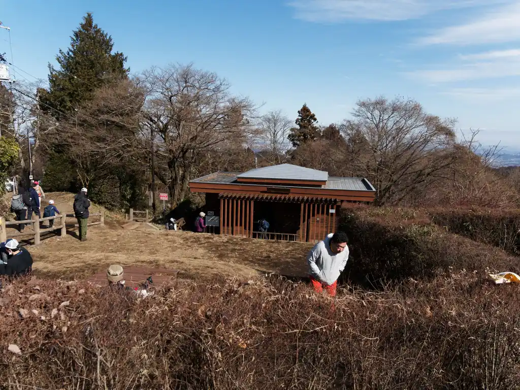 立派なトイレと…